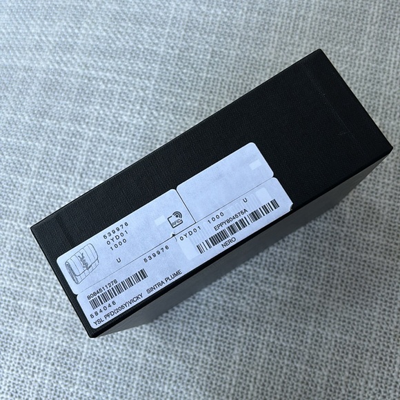 YSL Yves Saint Laurent black leather wallet - Picture 3 of 13